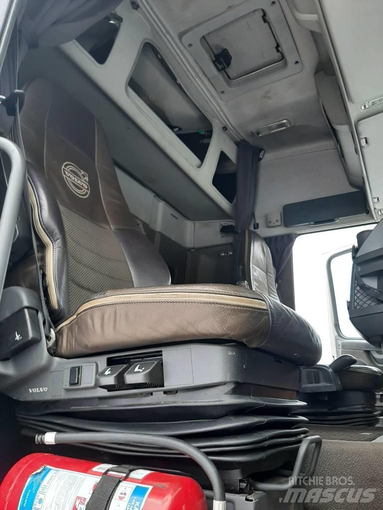 Volvo FH 16 木材貨車