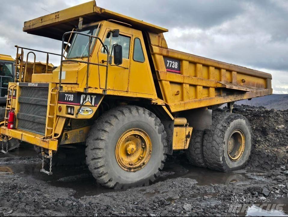 CAT 773 B 鉸接式起吊車