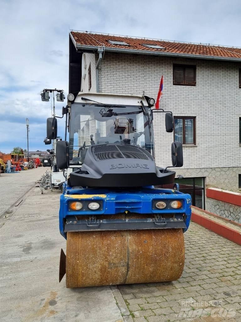 Bomag BW 154 ACP AM 複合式滾壓機