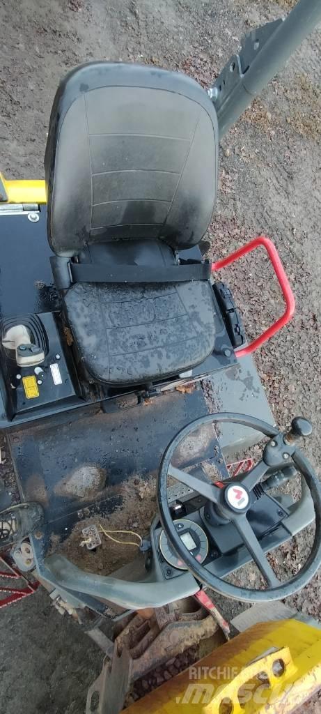Wacker Neuson DW 30 鉸接式起吊車