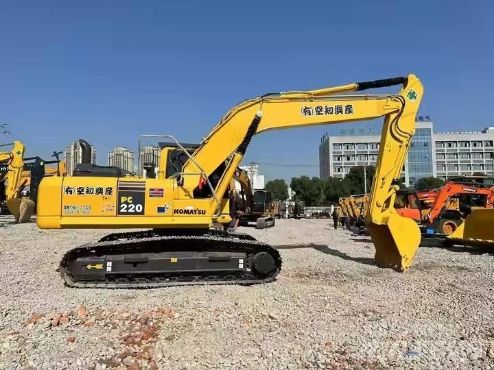 Komatsu PC 220 履帶式 挖土機/掘鑿機/挖掘機