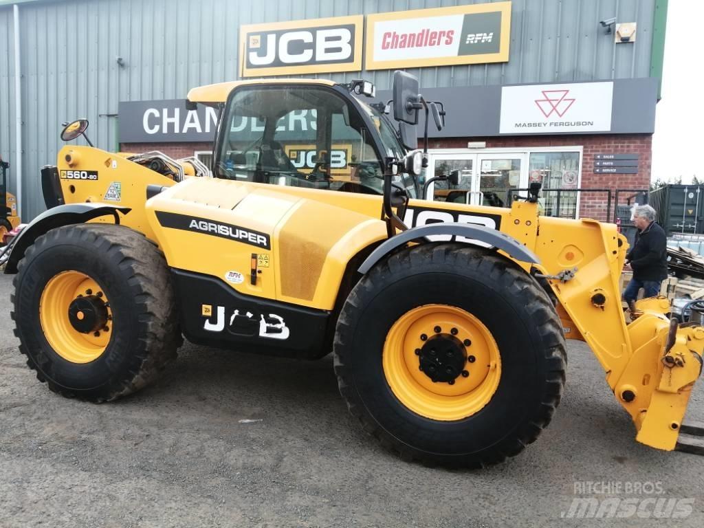 JCB 560-80 伸縮臂操作車