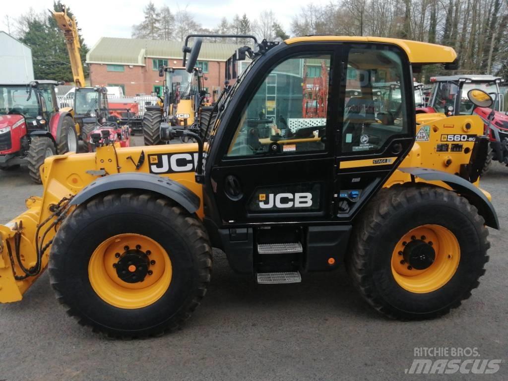 JCB 560-80 伸縮臂操作車