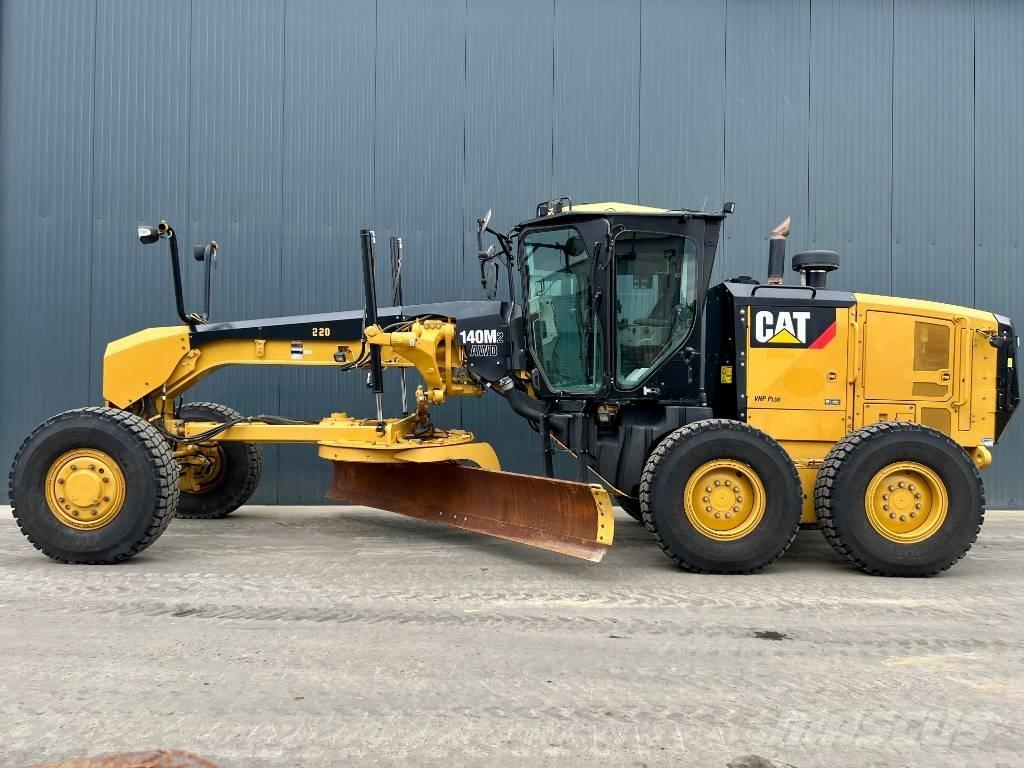 CAT 140M2 AWD 平土機
