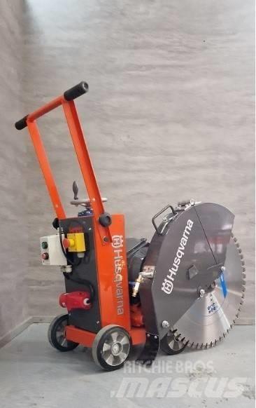 Husqvarna FS 600E 岩石和混凝土鋸