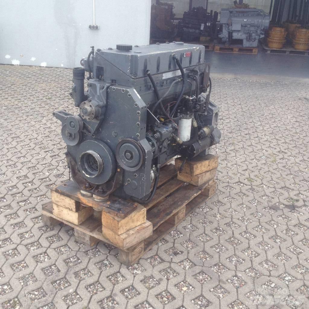 Cummins MTA 11 輪胎式裝載機