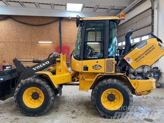 Volvo L 30 G 輪胎式裝載機