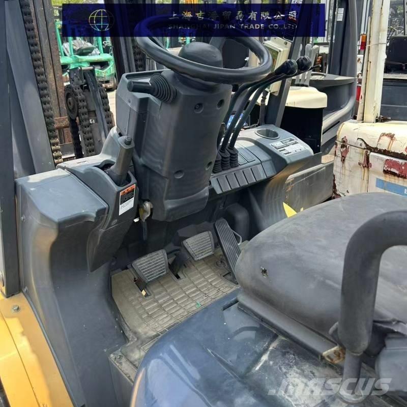 CAT 35 柴油卡車