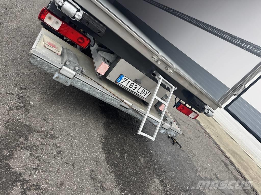 Renault D 26 Wide 溫控卡車