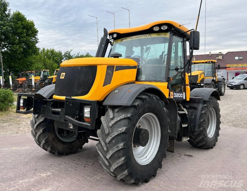 JCB Fastrac 3200 曳引機