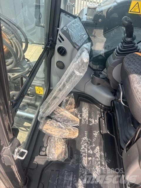 CASE CX 90 D 中型挖土機/掘鑿機/挖掘機 7t-12t