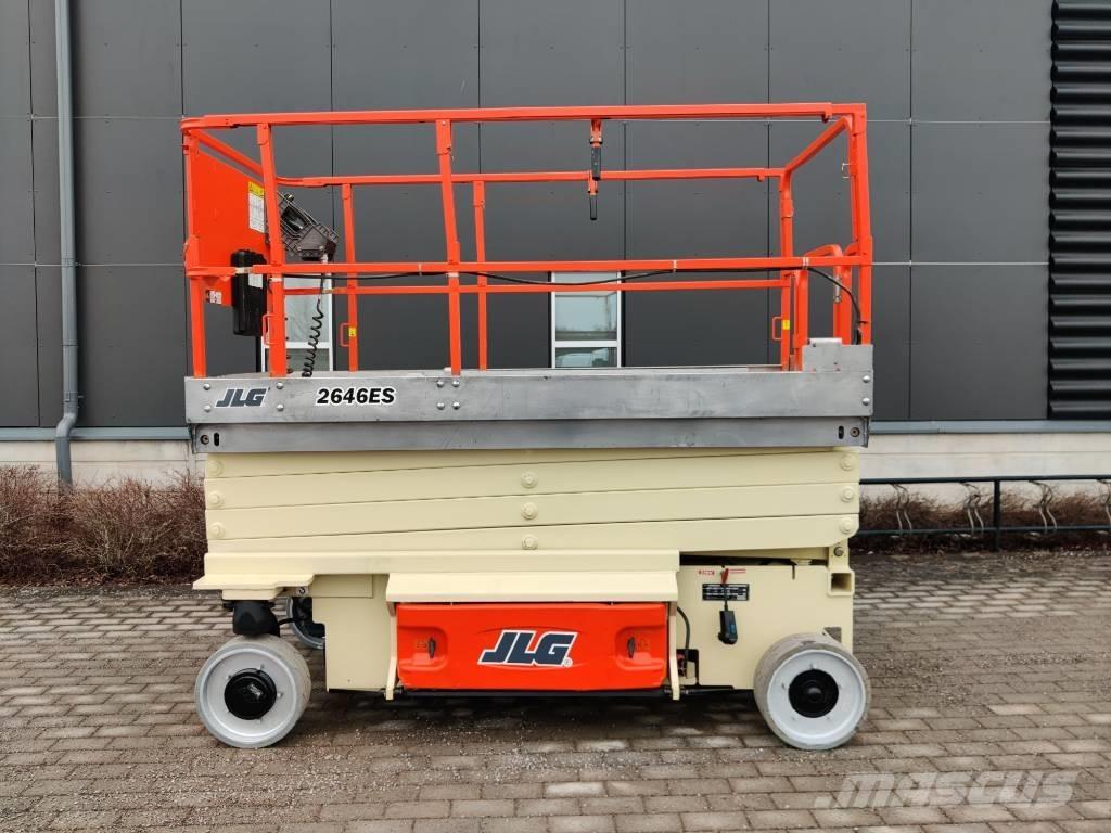 JLG Saxlift 2646 ES 垂直升降工作台