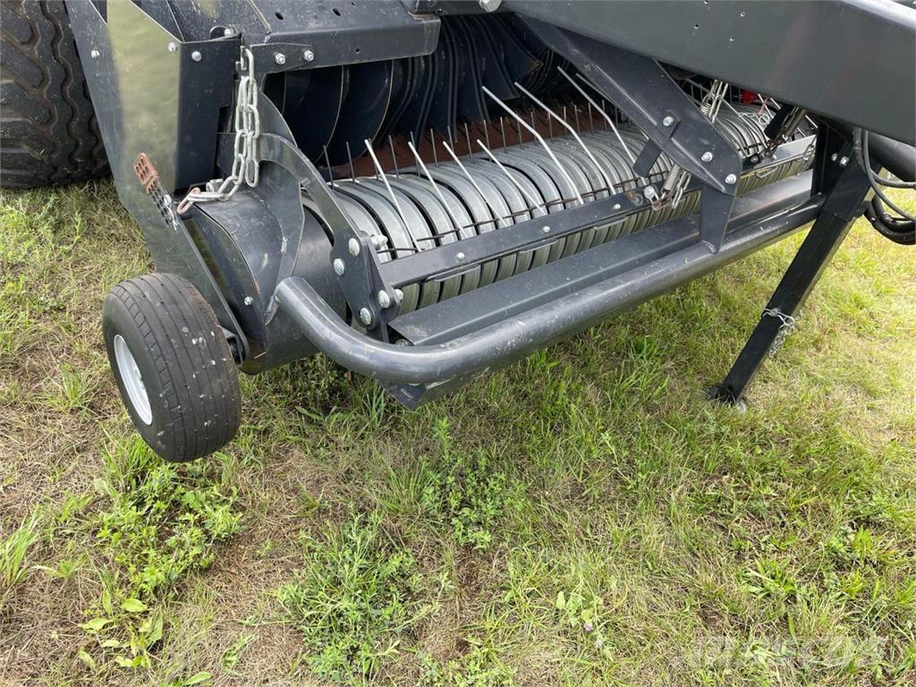 Kuhn FB 2130 圓型牧草打包機