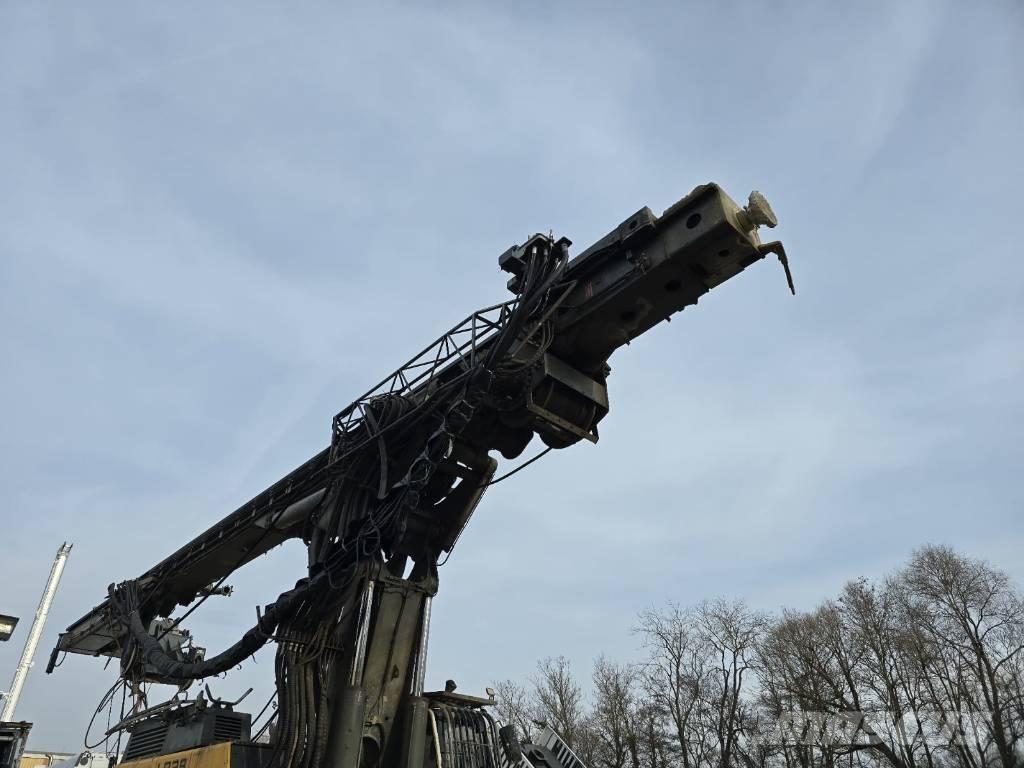 Liebherr LB 28 打樁機