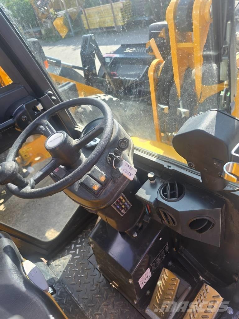Schäffer 2428 SLT 滑移轉向裝載機