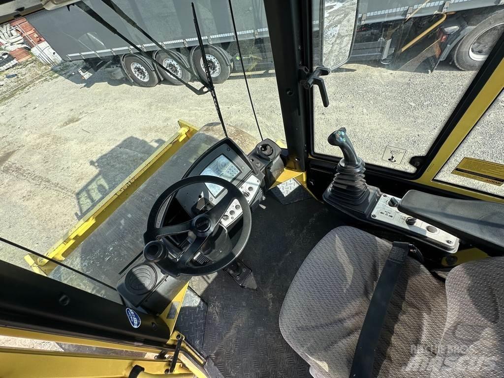 Bomag BW213-DH4 單輪滾壓機