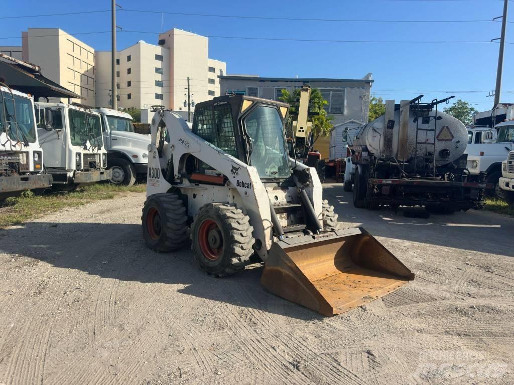 Bobcat A 300 滑移轉向裝載機