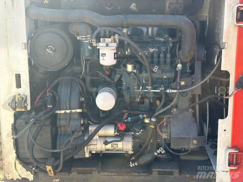 Bobcat A 300 滑移轉向裝載機