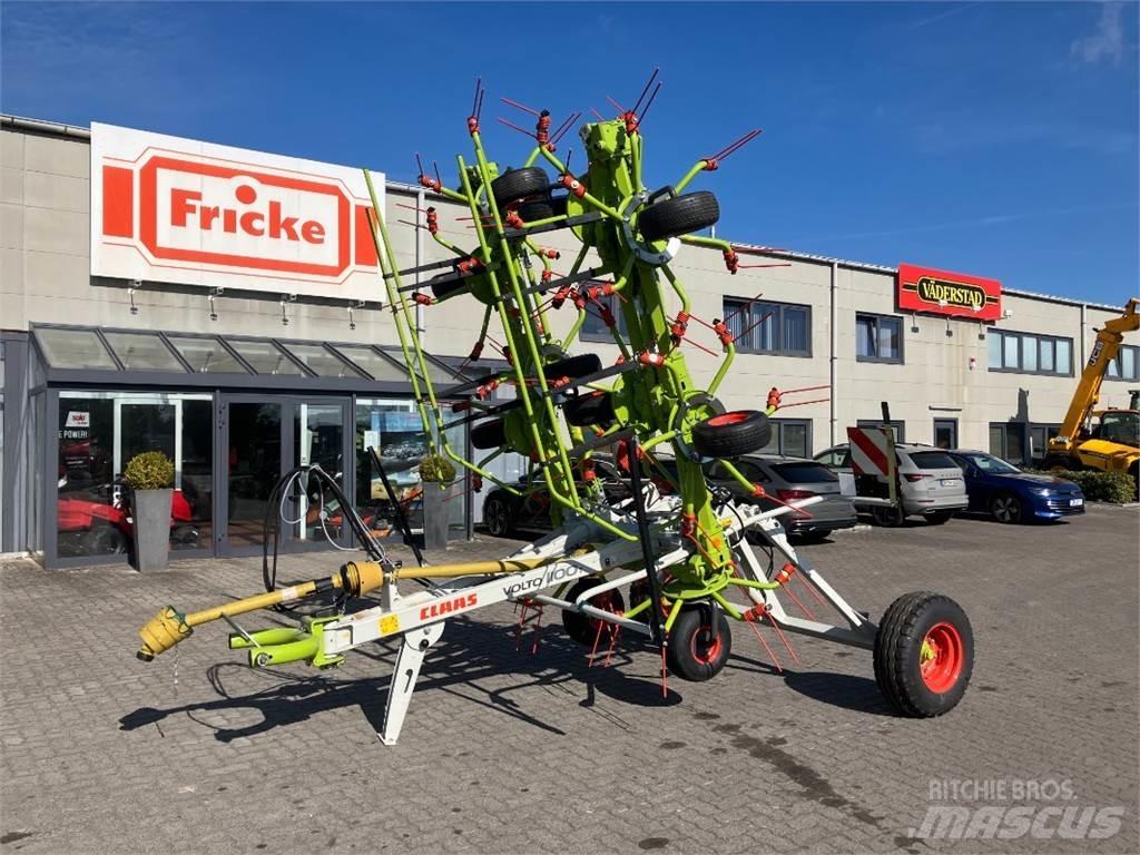 CLAAS Volto 1100 T 耙與翻草機