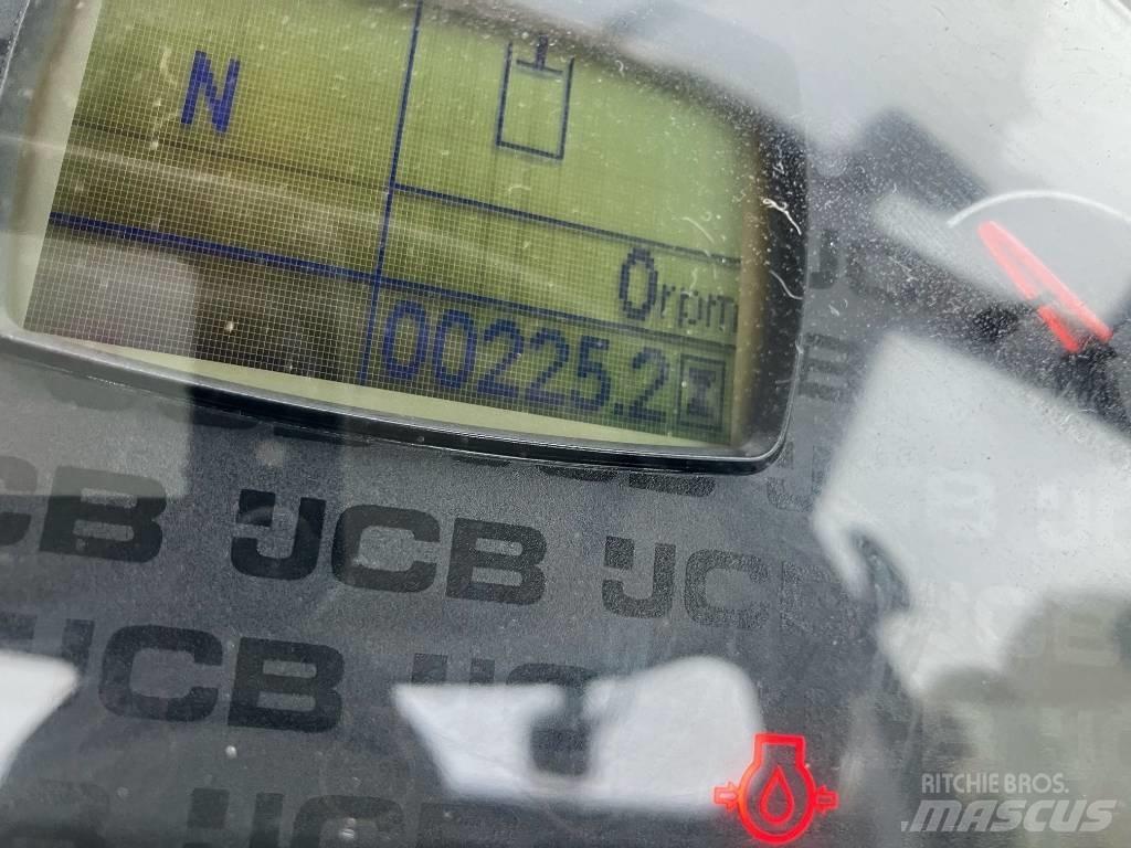 JCB 409 輪胎式裝載機