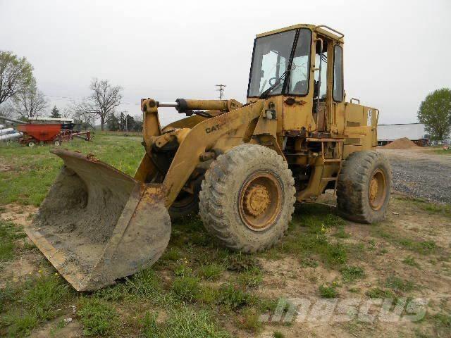 CAT 916 輪胎式裝載機
