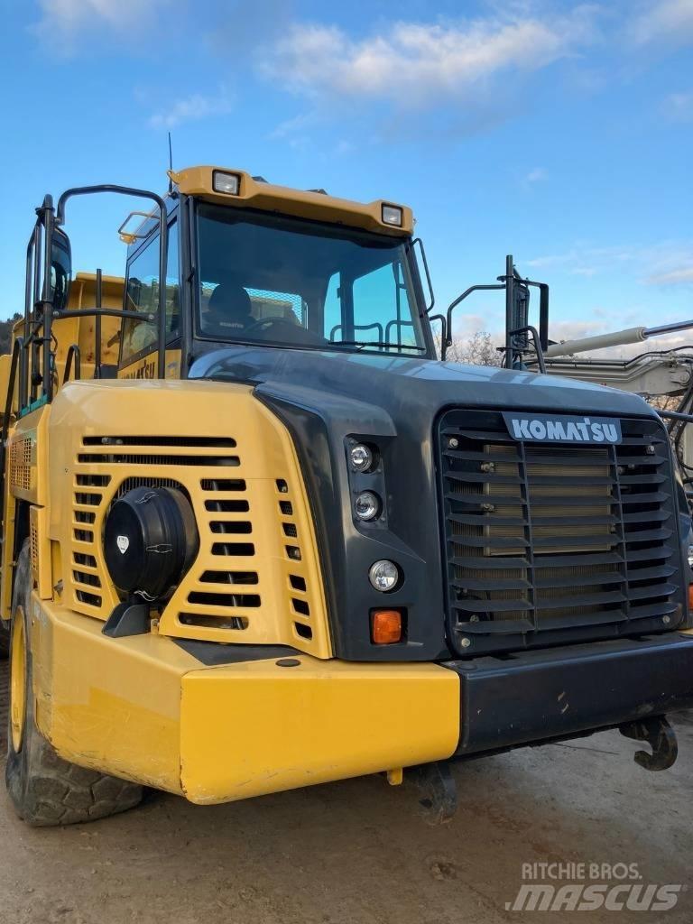 Komatsu HM 300-5E 鉸接式起吊車