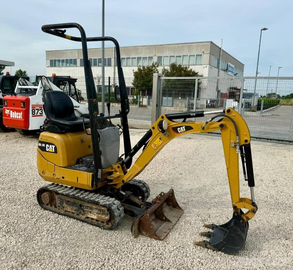 CAT 300.9 D 小型挖土機/掘鑿機<7t(小型挖掘機)