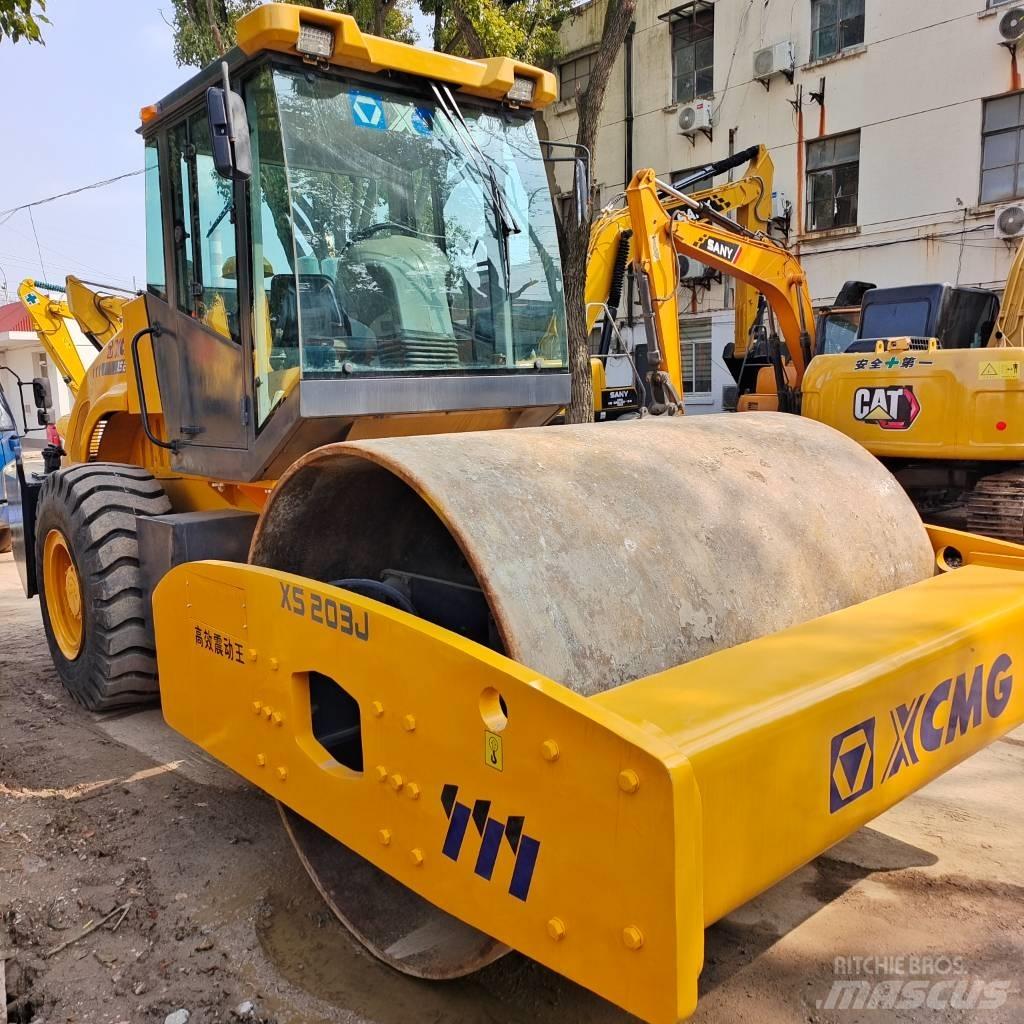 XCMG XS 202J 單輪滾壓機
