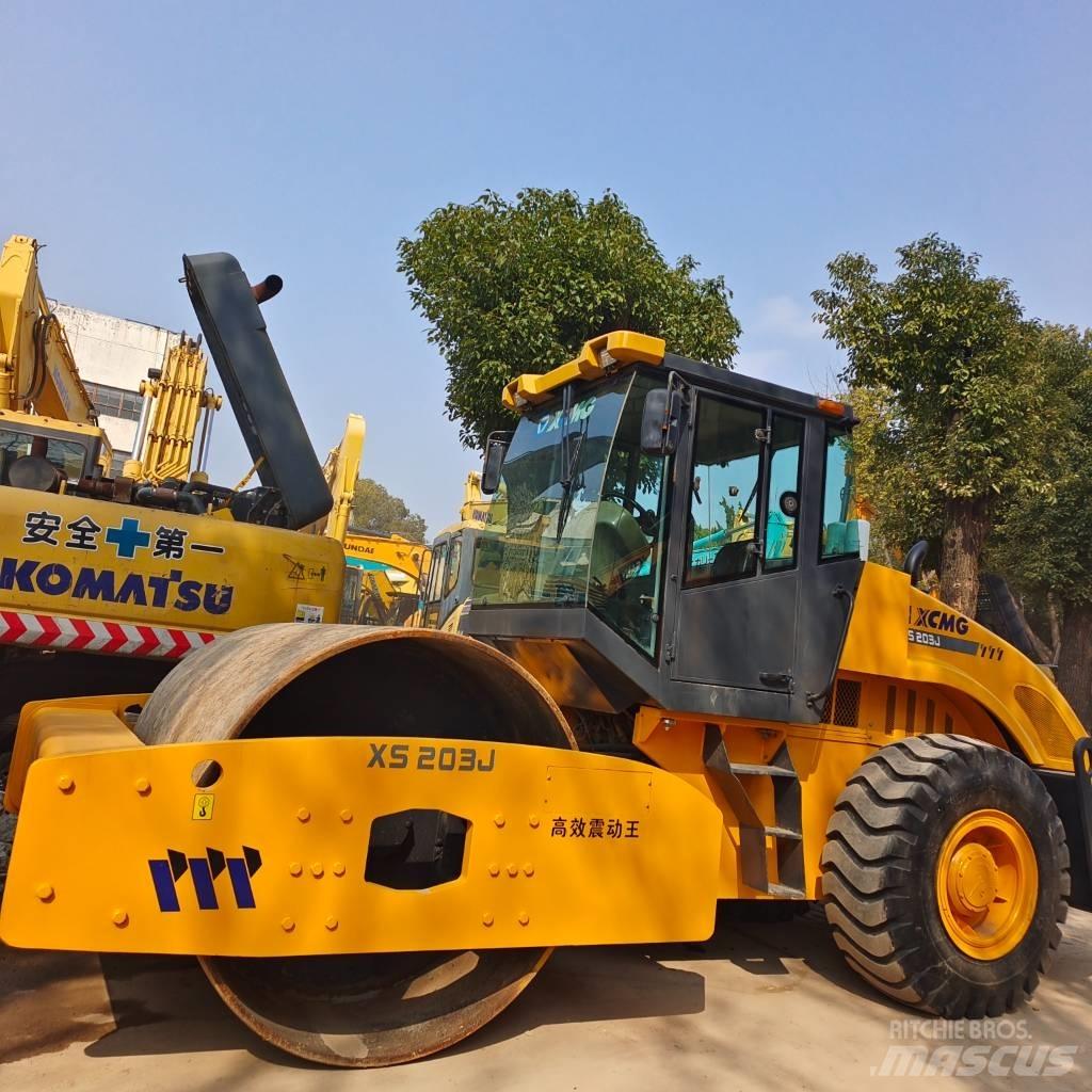 XCMG XS 202J 單輪滾壓機