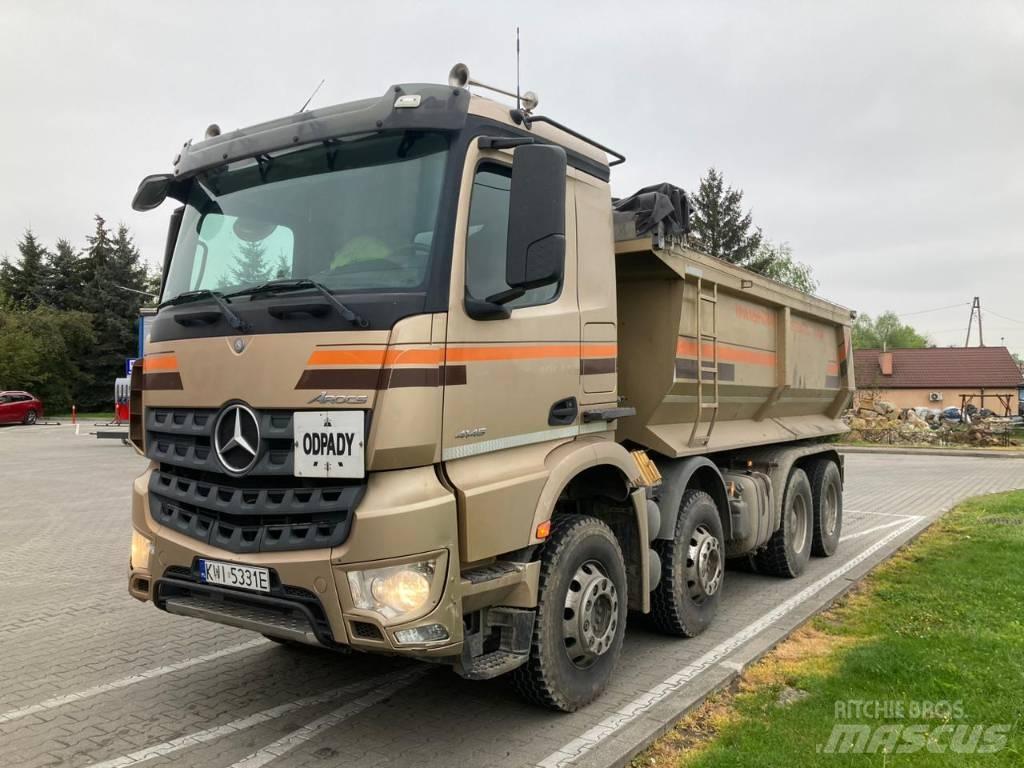 Mercedes-Benz Arocs 傾卸式卡車