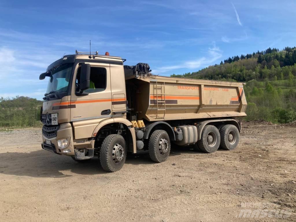 Mercedes-Benz Arocs 傾卸式卡車