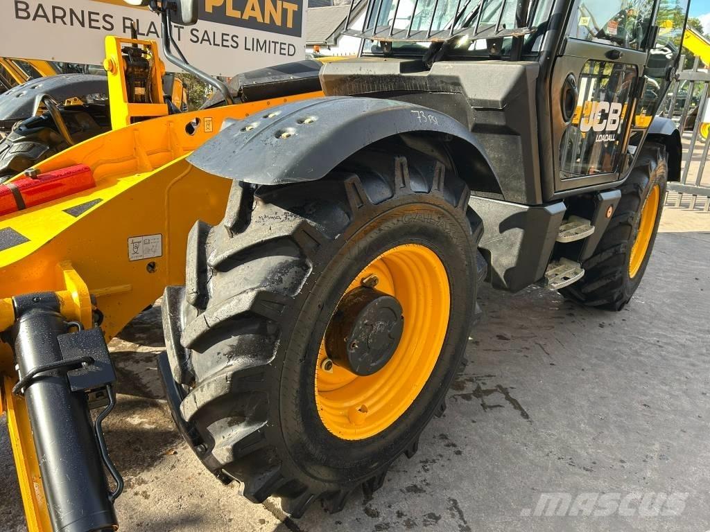 JCB 535-125 Hiviz 伸縮臂操作車