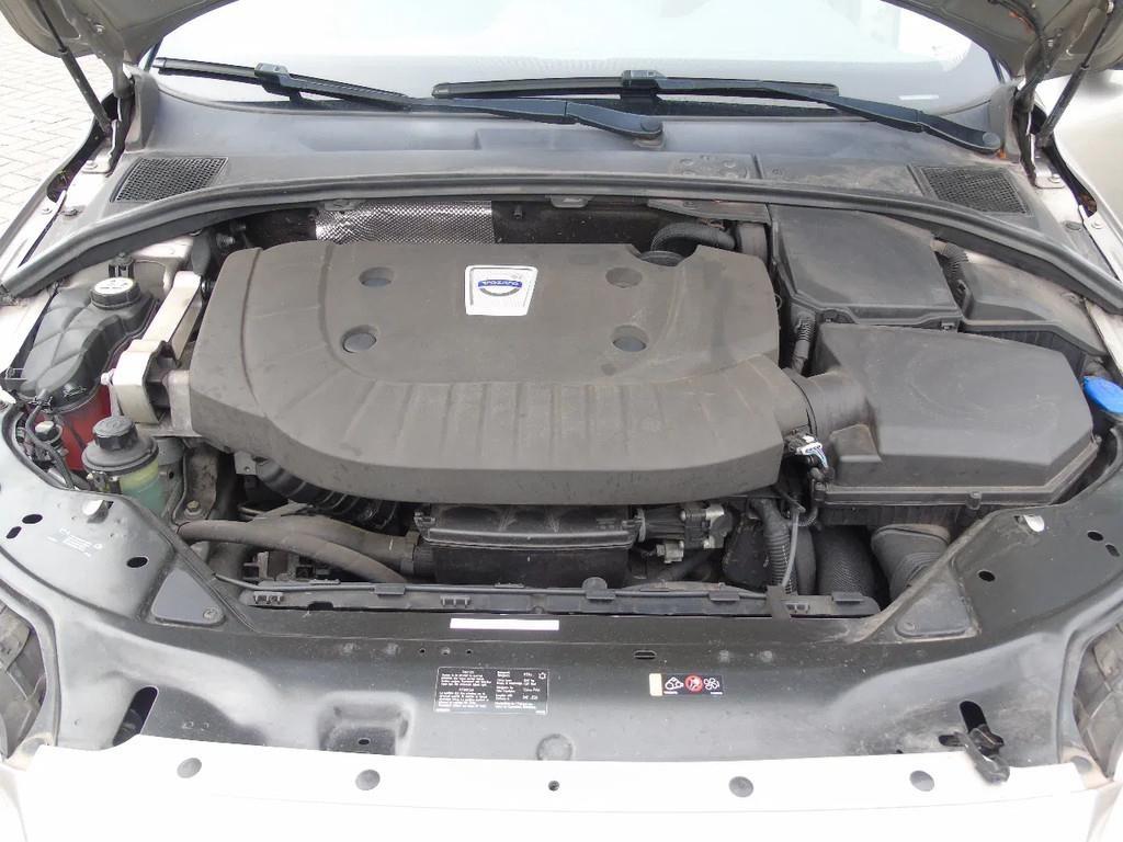 Volvo V70 + manual 汽車