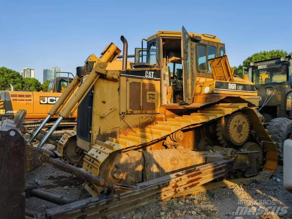 CAT D 6 R 履帶推土機