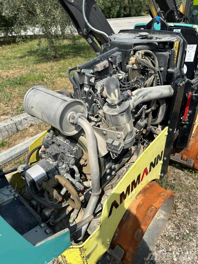 Ammann Rammax 1575 土壤壓實機