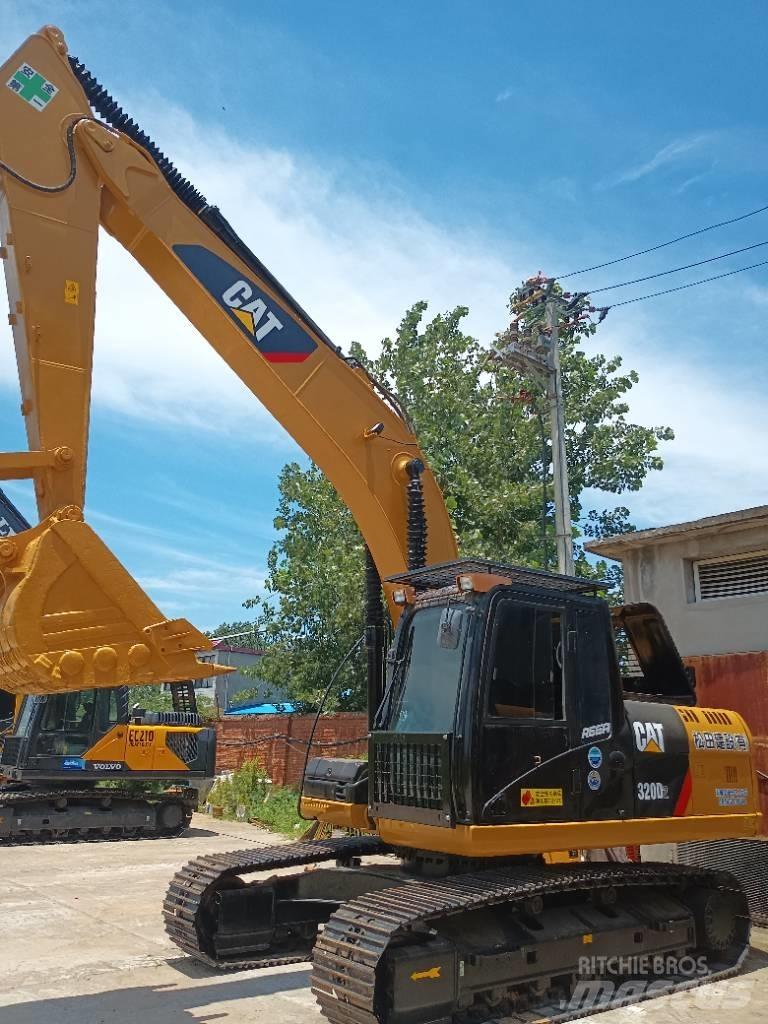 CAT 320 D2 履帶式 挖土機/掘鑿機/挖掘機