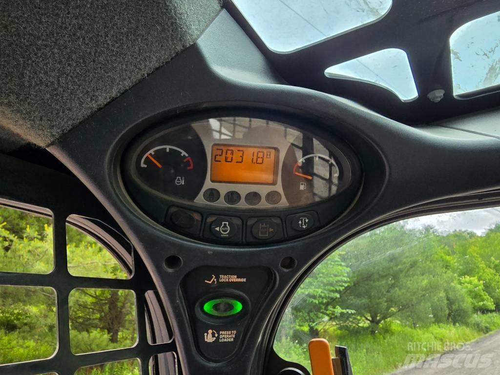 Bobcat T 650 滑移轉向裝載機