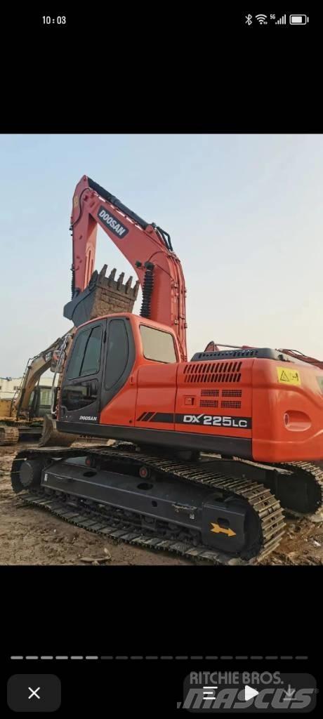 Doosan DX 220 履帶式 挖土機/掘鑿機/挖掘機