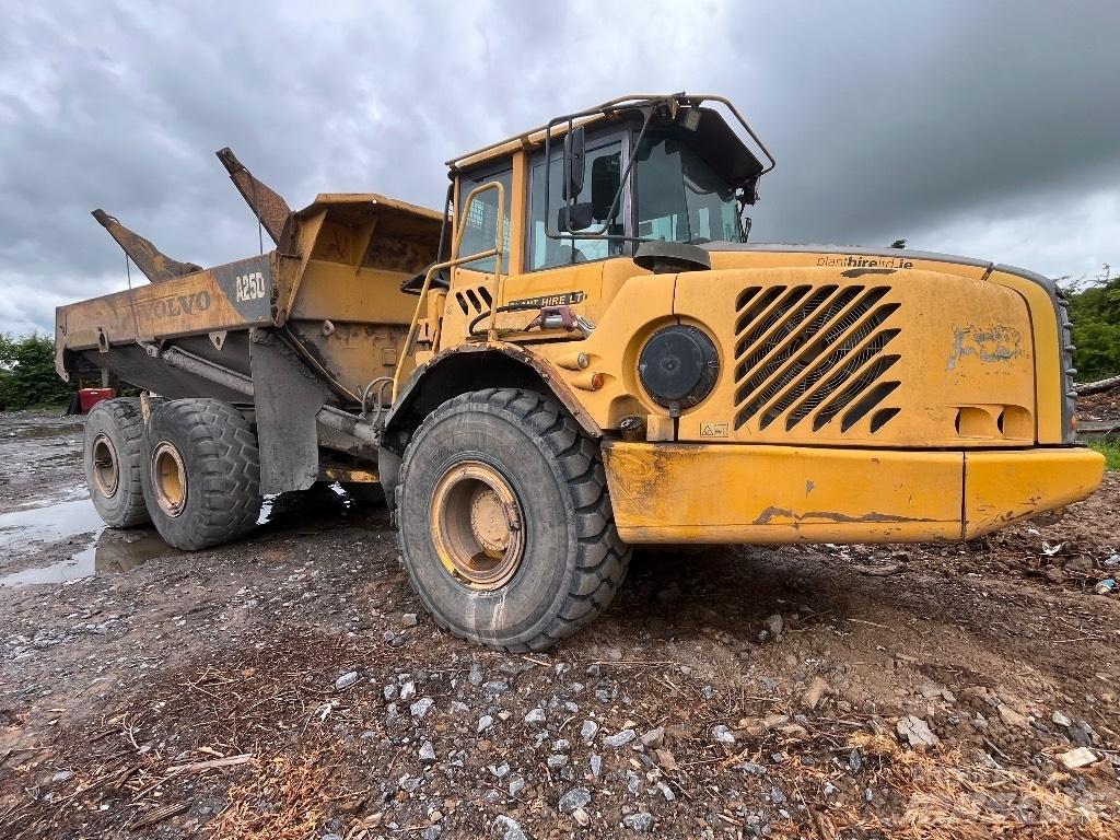 Volvo A 25 D 鉸接式起吊車