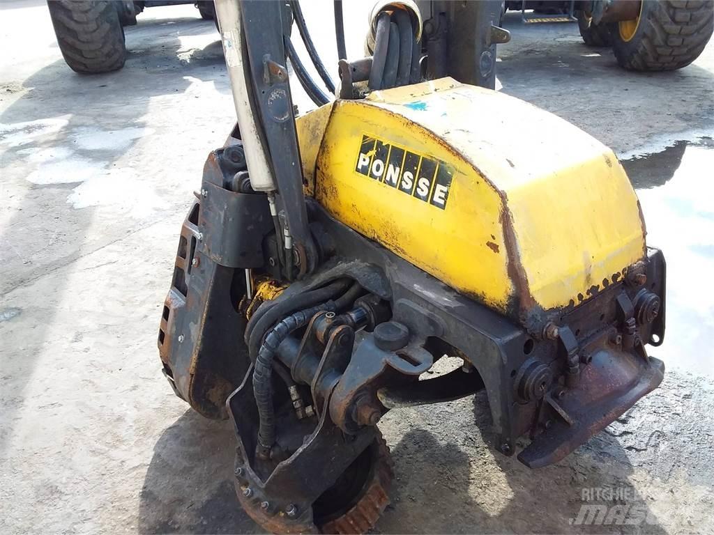 Ponsse H8 收穫機頭