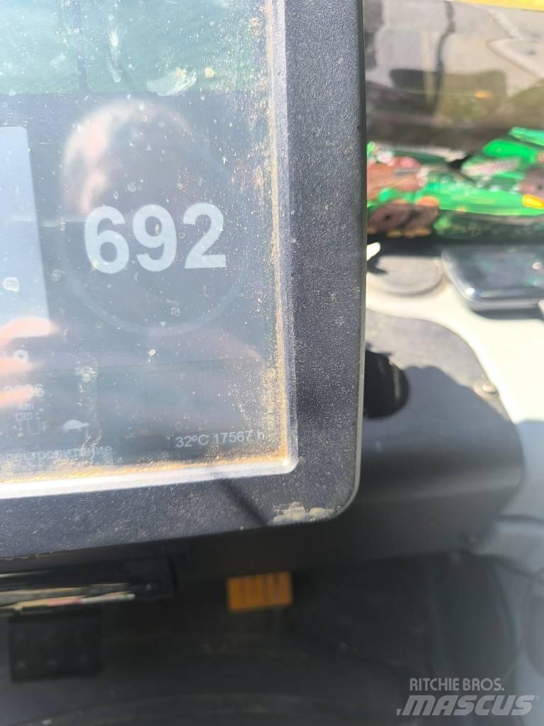 John Deere 1270 G 收穫機