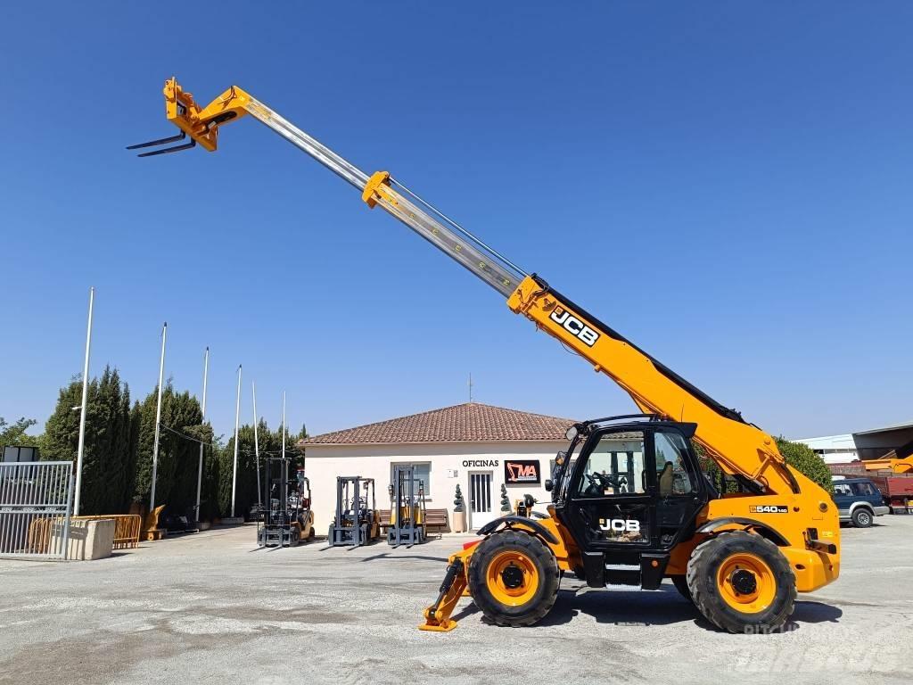 JCB 540-140 伸縮臂操作車