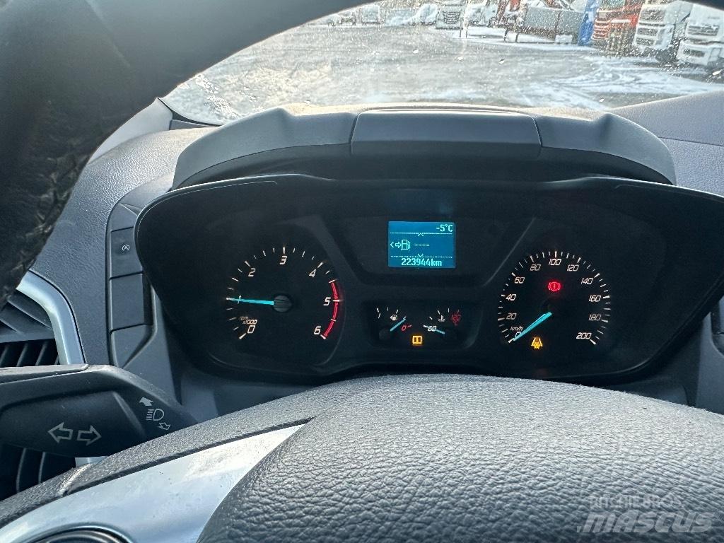 Ford Transit custom 廂式貨物運輸車