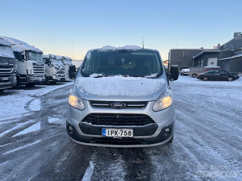 Ford Transit custom 廂式貨物運輸車