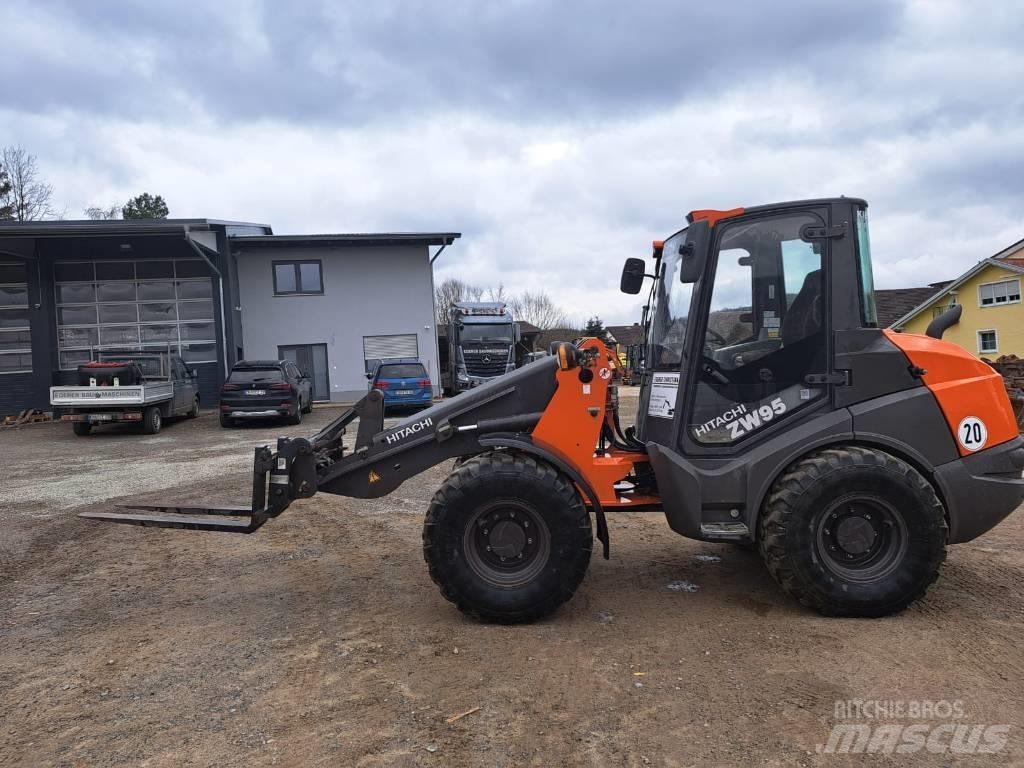 Hitachi ZW 95-6 輪胎式裝載機