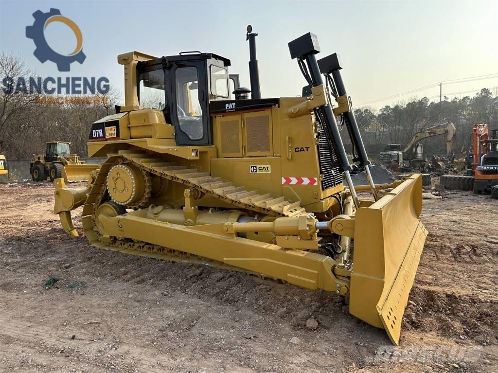 CAT D7R 履帶推土機