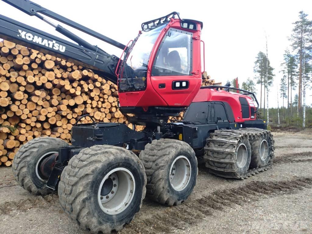 Komatsu 901 XC 收穫機