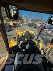 CAT Loader 輪胎式裝載機