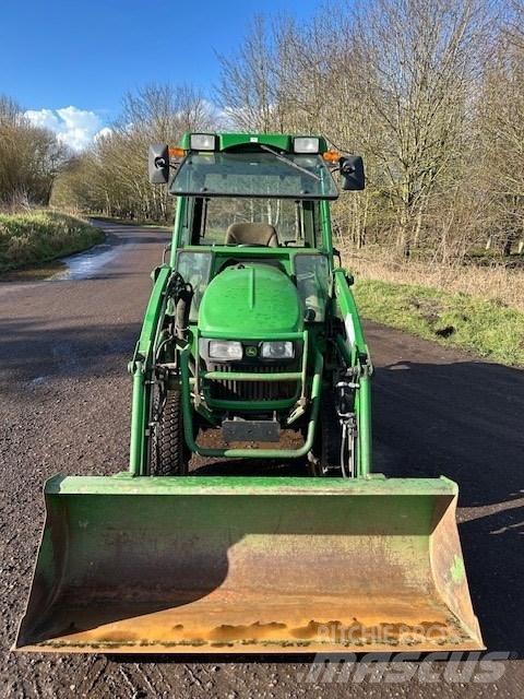 John Deere 2720 小型曳引機