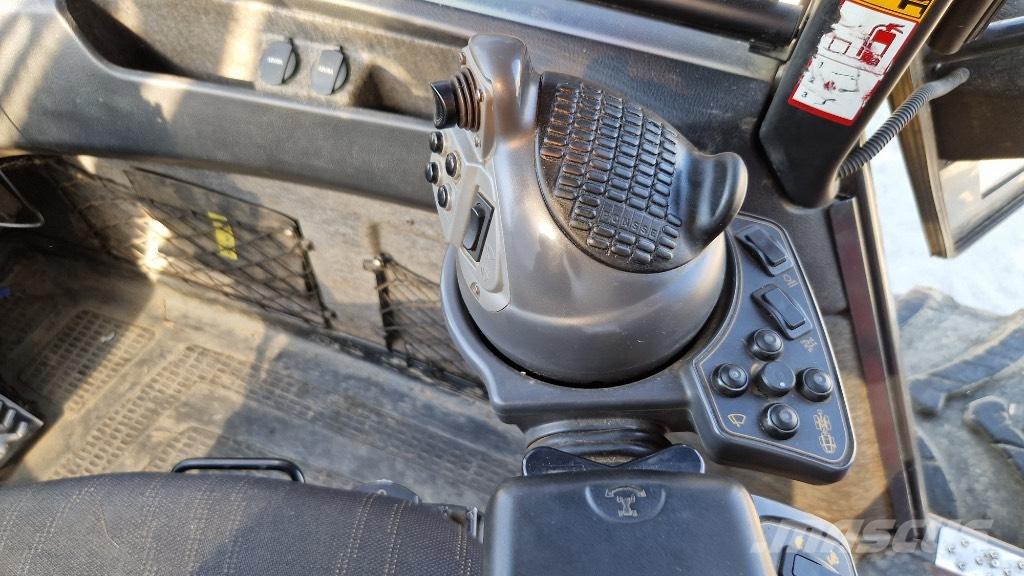 Ponsse Ergo 8W 收穫機